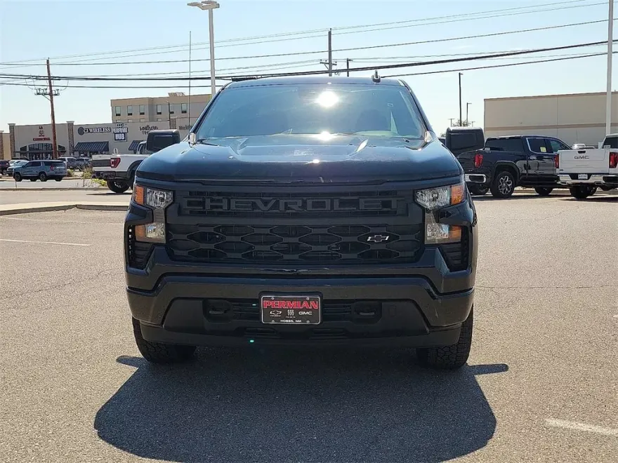 2026 Chevrolet Silverado 1500 Custom photo 1