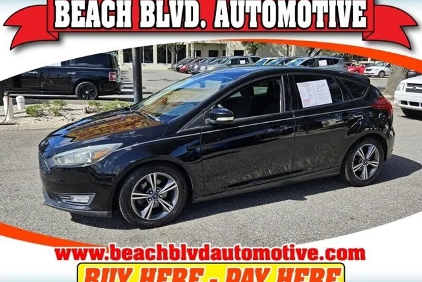2016 Ford Focus SE photo 1