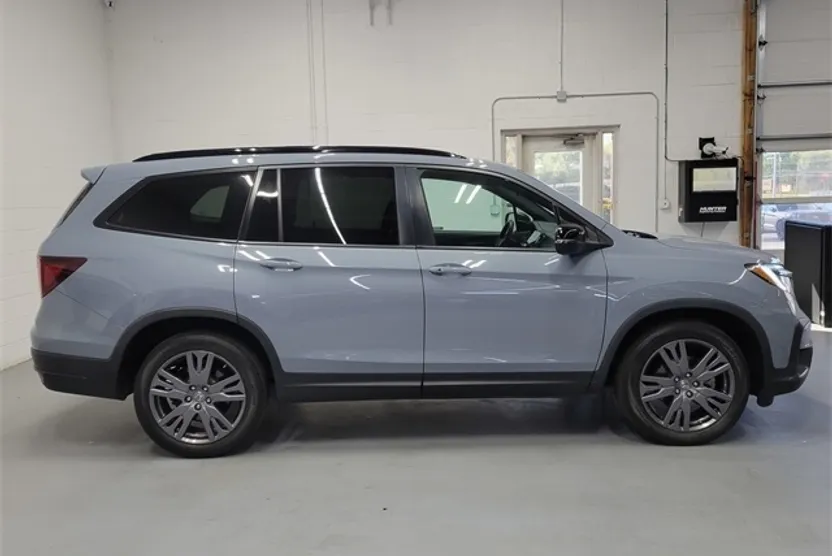 2022 Honda Pilot Sport photo 1