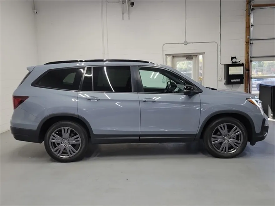 2022 Honda Pilot Sport photo 1
