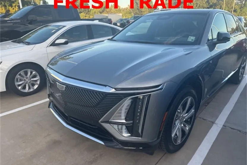 2024 Cadillac Lyriq Tech photo 1