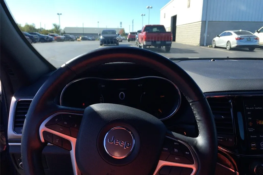2020 Jeep Grand Cherokee Limited photo 1