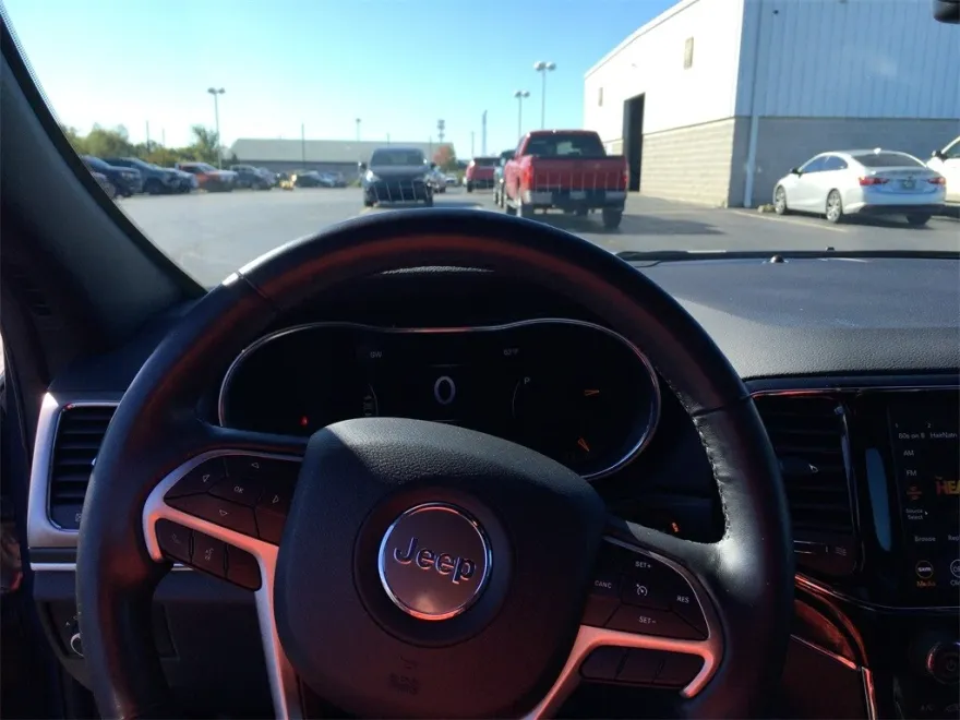 2020 Jeep Grand Cherokee Limited photo 1