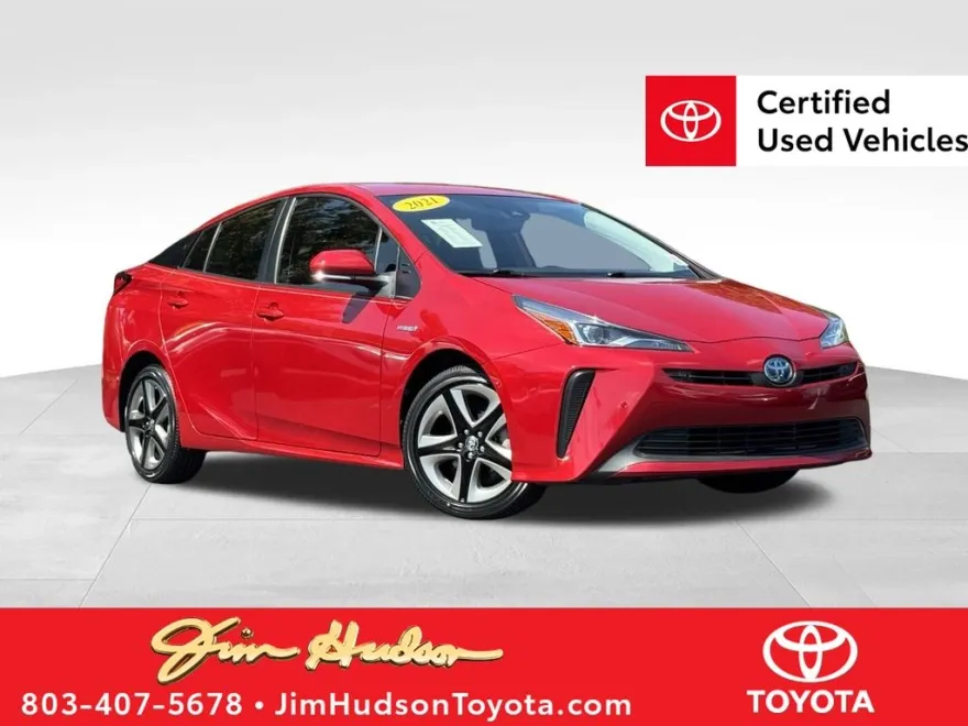 2021 Toyota Prius XLE photo 1