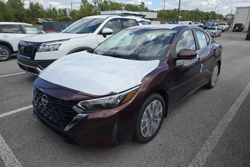 2025 Nissan Sentra SV photo 1