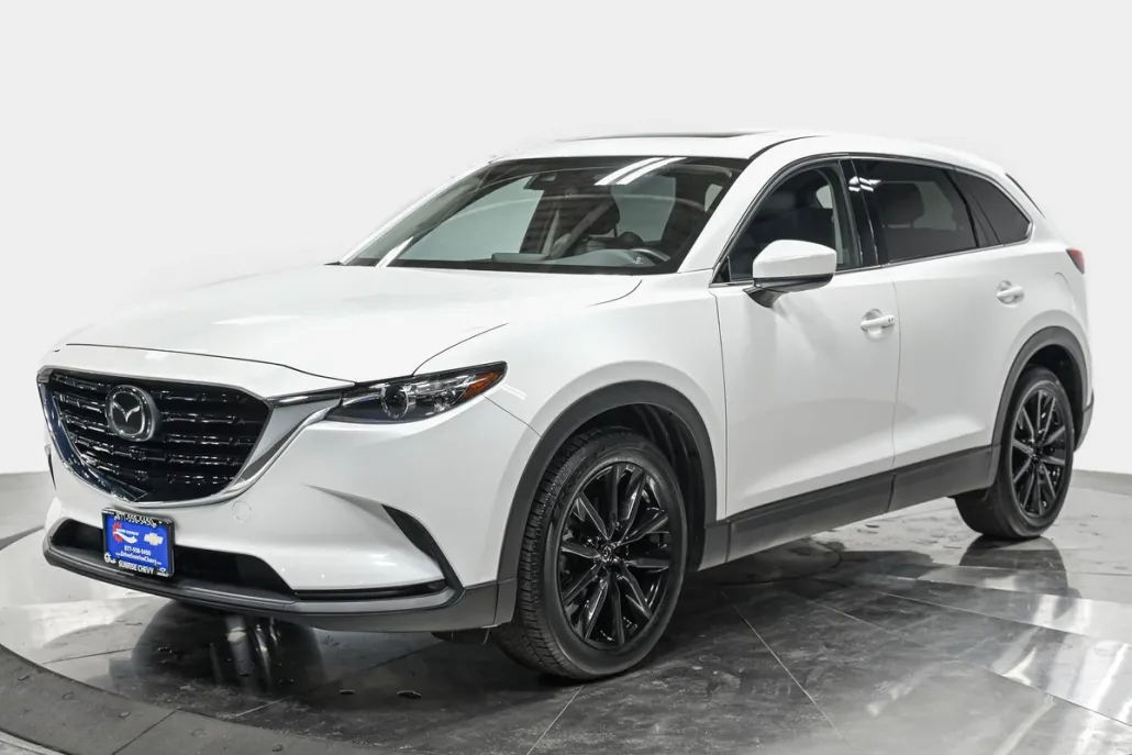 2023 Mazda CX-9 Touring photo 1