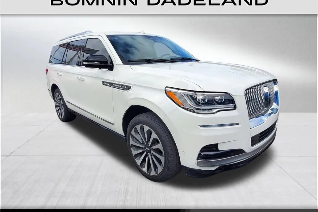 2023 Lincoln Navigator Reserve photo 1