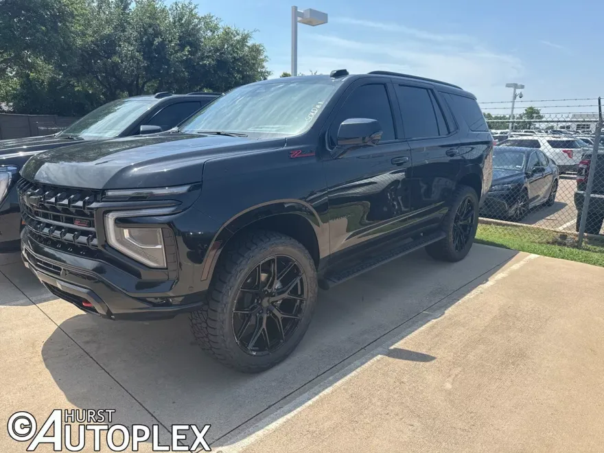 2025 Chevrolet Tahoe Z71 photo 1