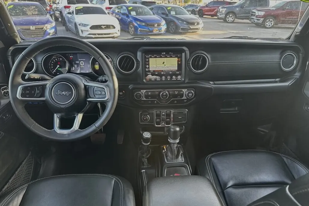 2023 Jeep Wrangler Sahara 4xe photo 1