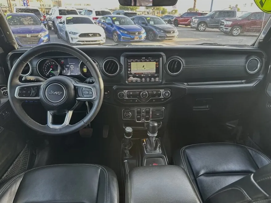 2023 Jeep Wrangler Sahara 4xe photo 1