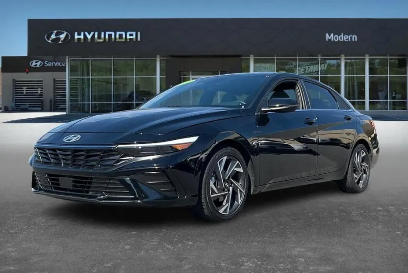 2024 Hyundai Elantra Hybrid Limited photo 1