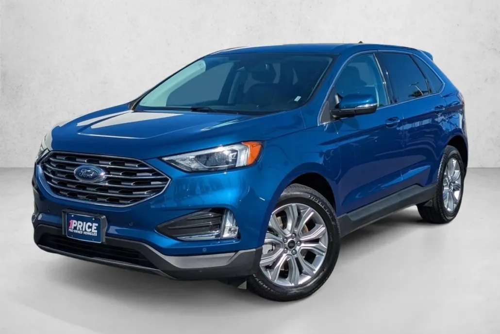 2023 Ford Edge Titanium photo 1