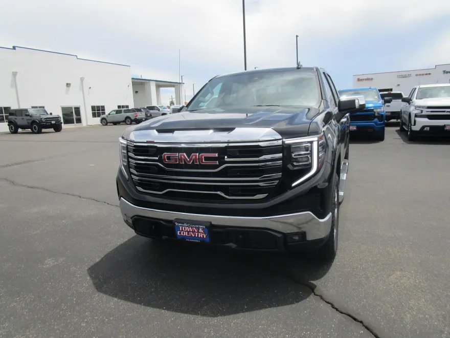 2025 Gmc Sierra 1500 SLT photo 1
