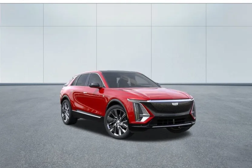 2025 Cadillac Lyriq Luxury photo 1