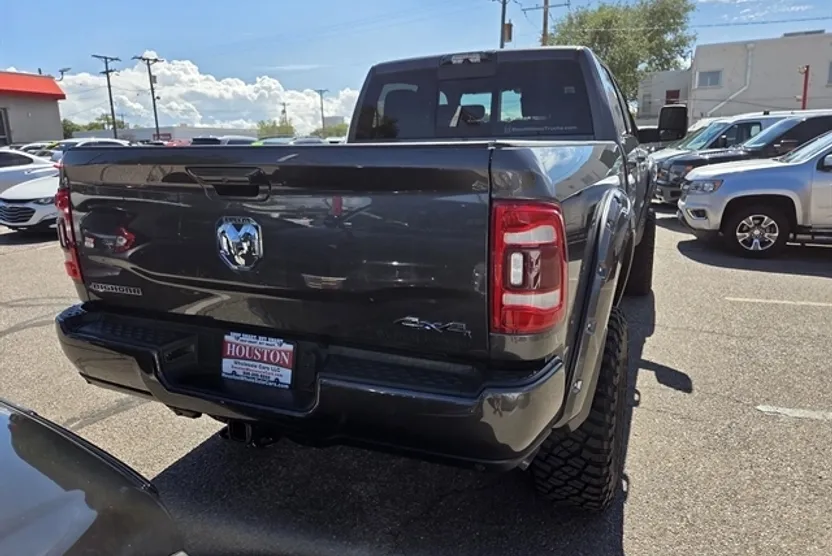 2024 Ram 2500 Big Horn photo 1