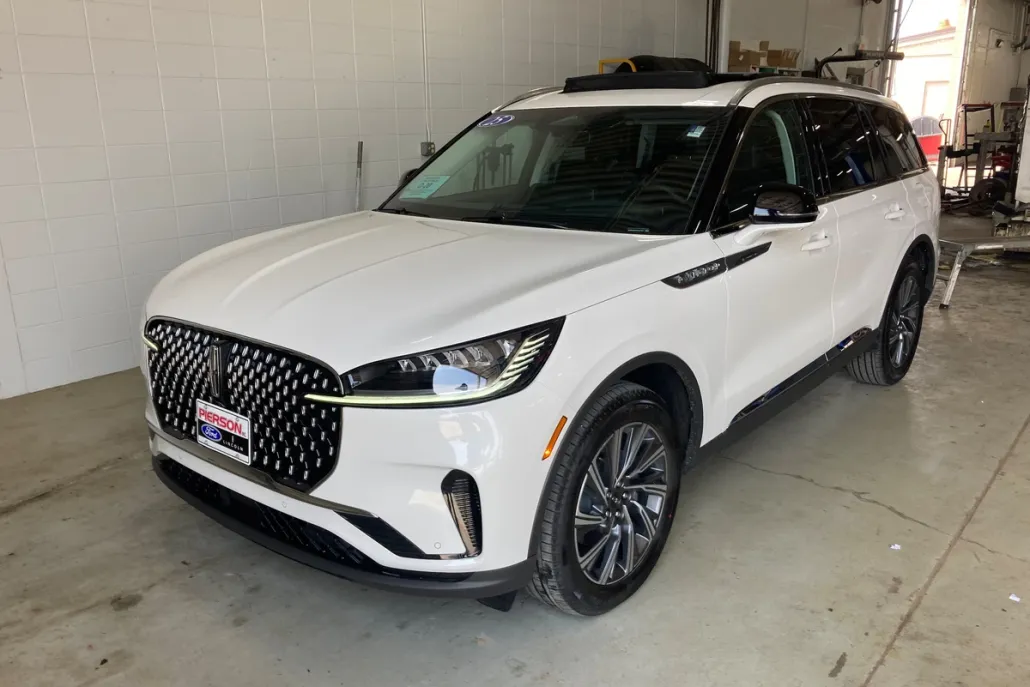 2025 Lincoln Aviator Premiere photo 1