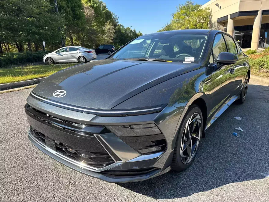 2026 Hyundai Sonata SEL Sport photo 1