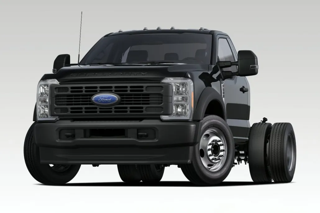 2024 Ford F-600 photo 1