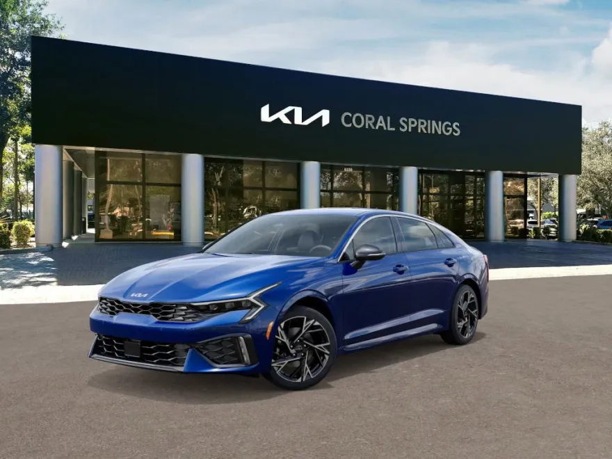 2025 Kia K5 GT-Line photo 1