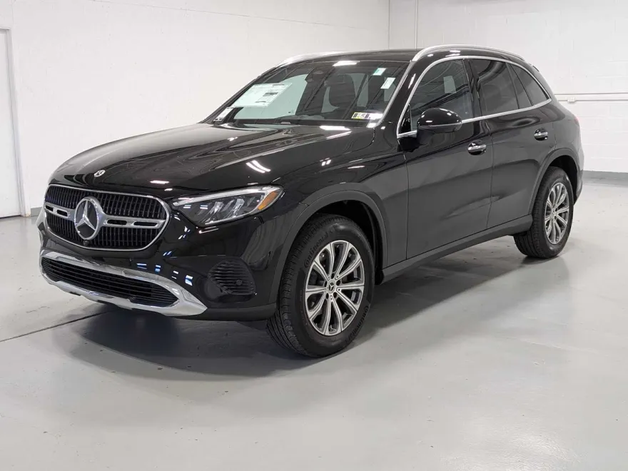 2026 Mercedes Benz GLC 300 4MATIC photo 1