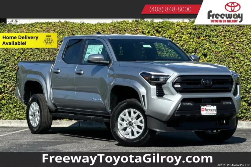 2025 Toyota Tacoma SR5 photo 1