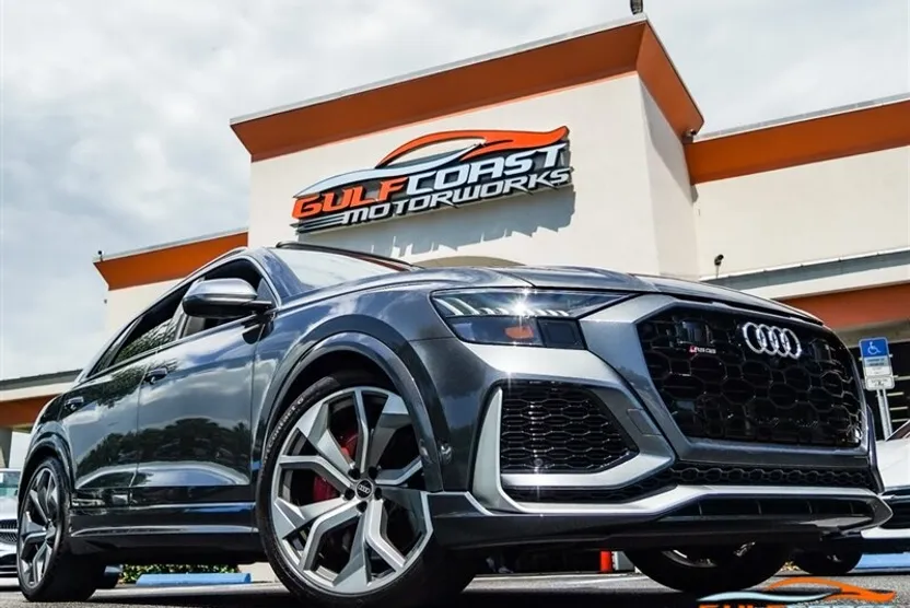 2021 Audi RS Q8 photo 1