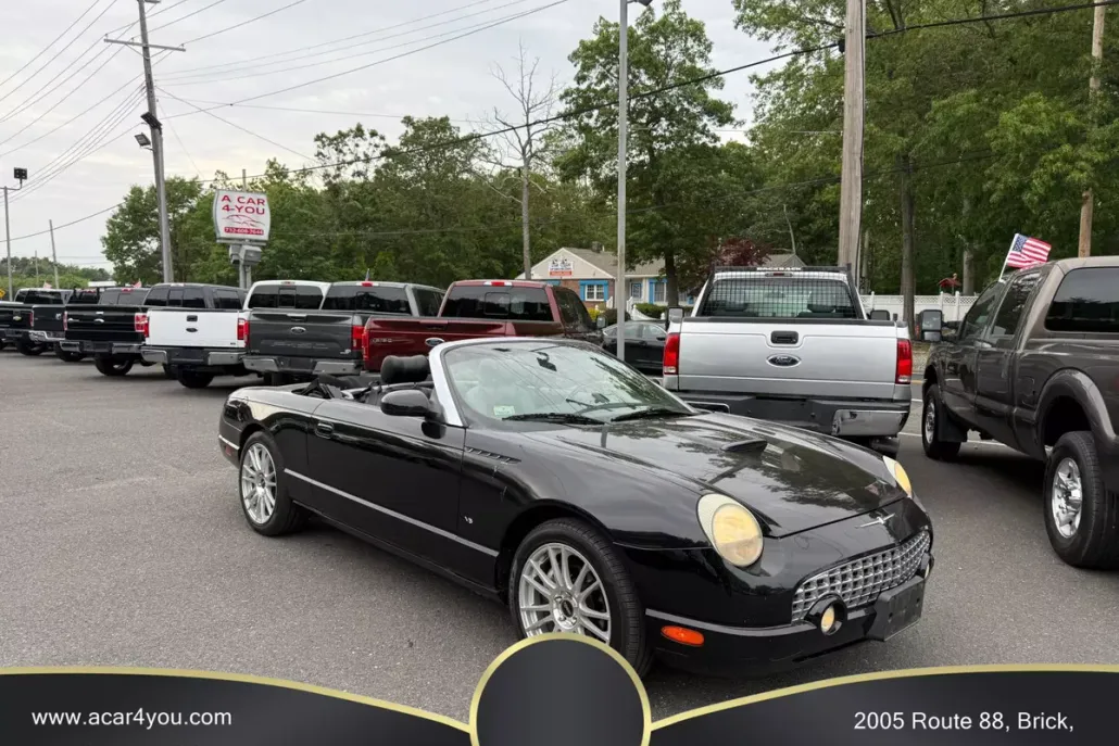 2003 Ford Thunderbird photo 1