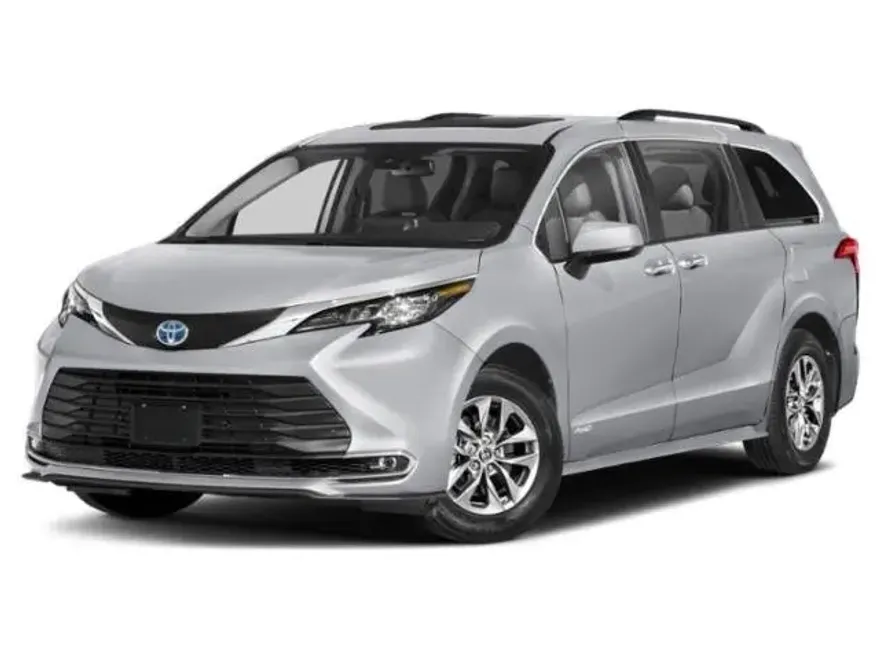 2023 Toyota Sienna XLE photo 1