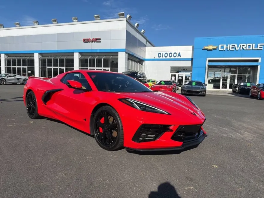 2022 Chevrolet Corvette Stingray 2LT photo 1