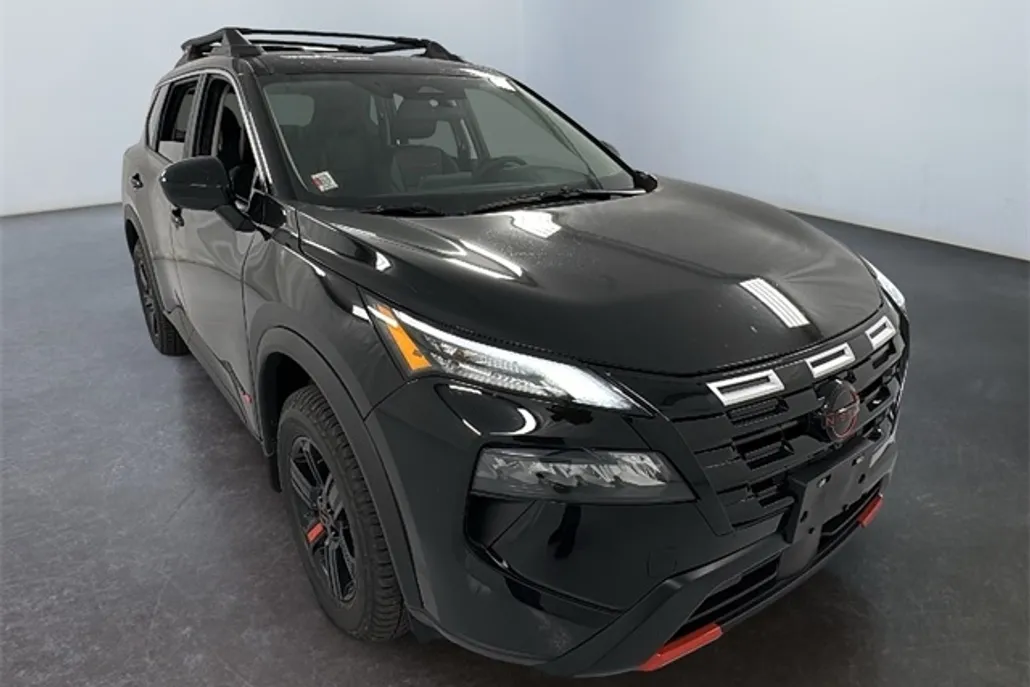 2026 Nissan Rogue SV photo 1