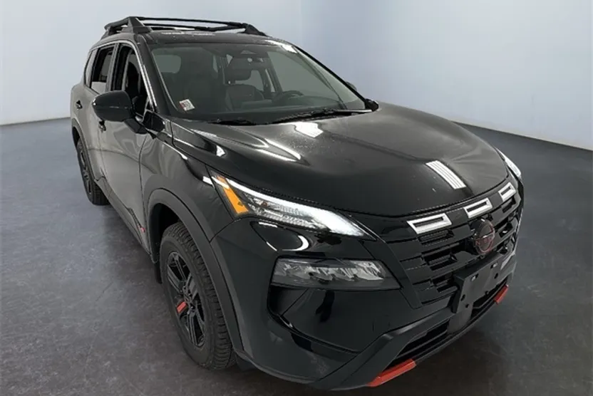 2026 Nissan Rogue SV photo 1