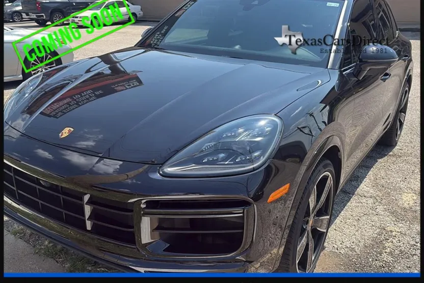 2020 Porsche Cayenne Turbo photo 1