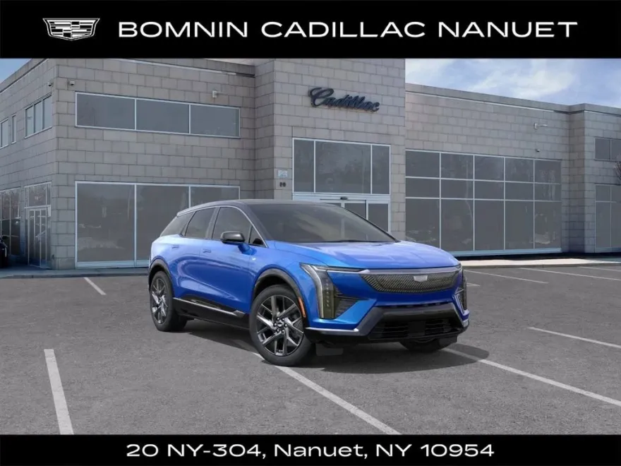 2025 Cadillac Optiq Luxury photo 1