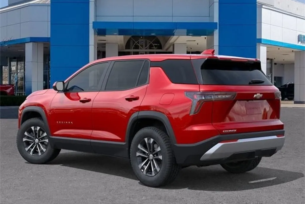 2026 Chevrolet Equinox LT photo 1