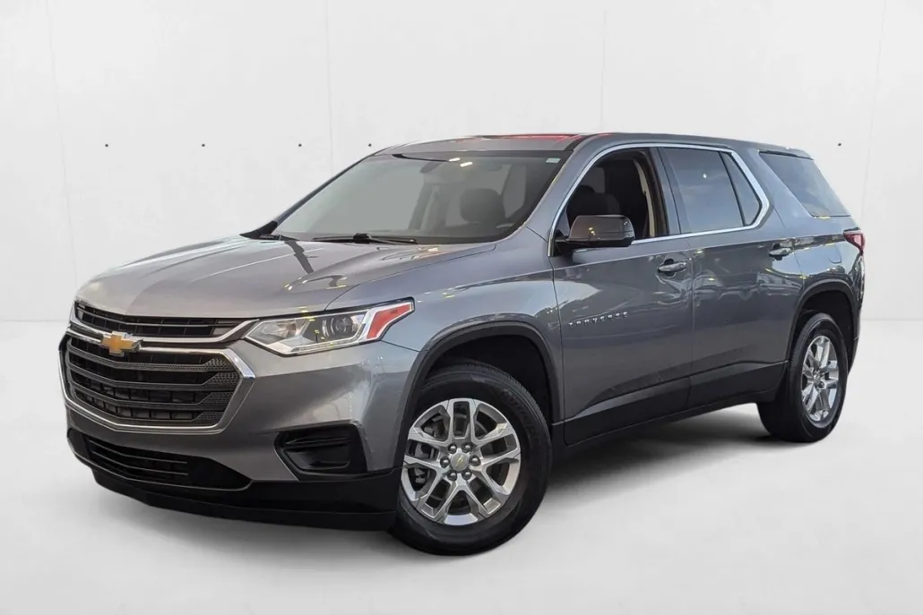 2020 Chevrolet Traverse LS photo 1