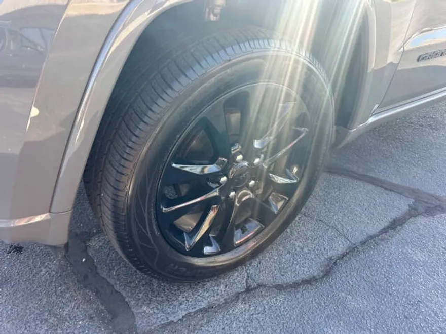 2020 Jeep Grand Cherokee Altitude photo 1