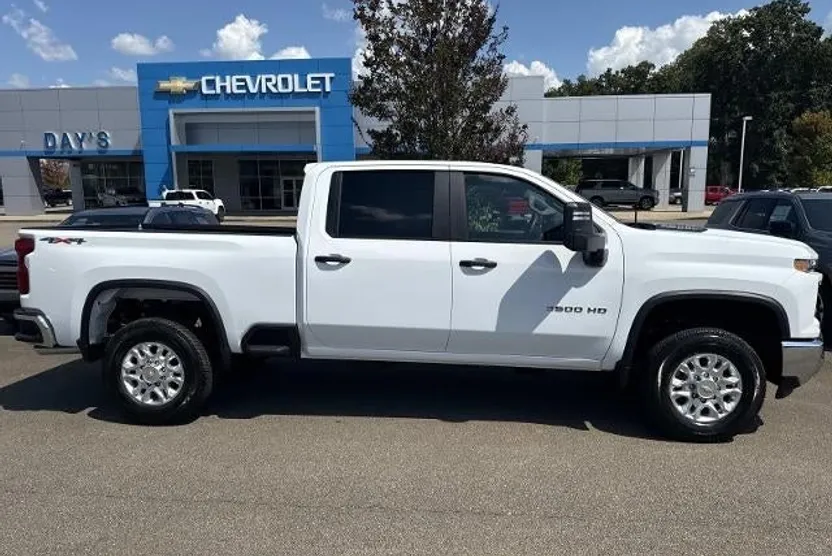 2026 Chevrolet Silverado 3500HD Work Truck photo 1