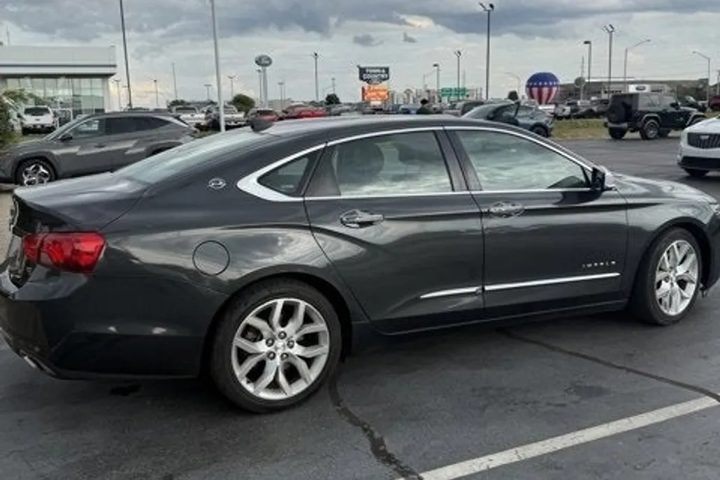 2014 Chevrolet Impala LTZ photo 1