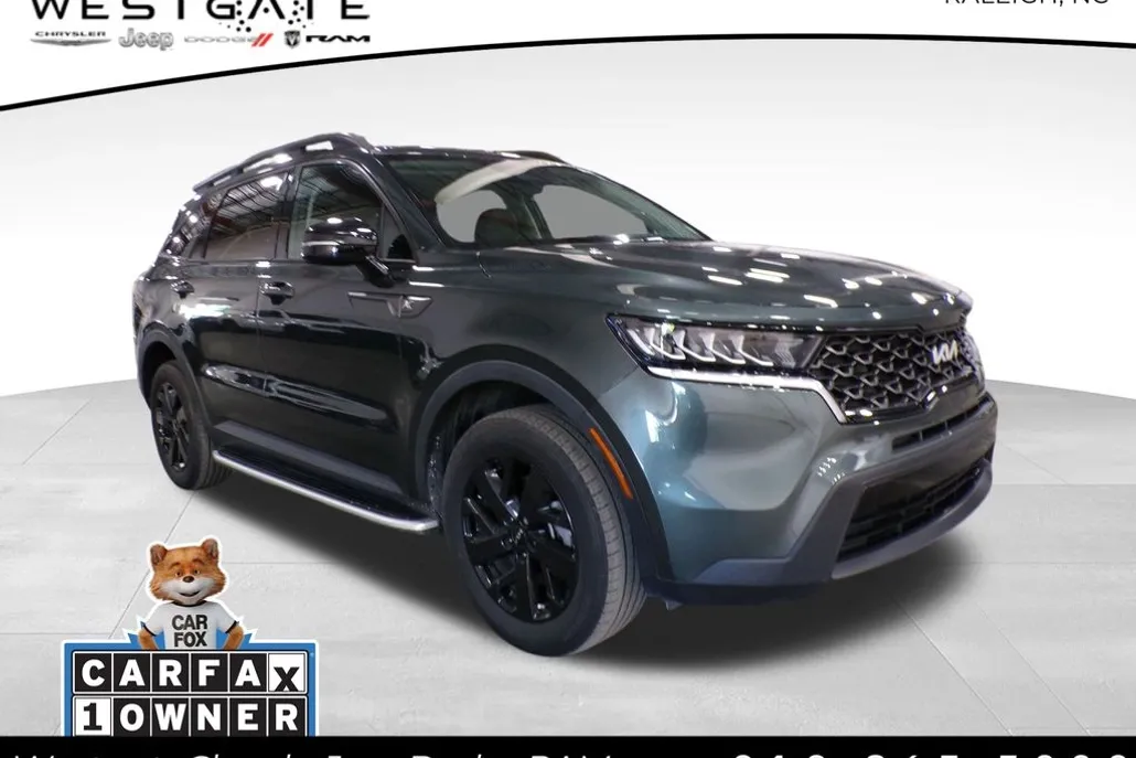 2022 Kia Sorento S photo 1