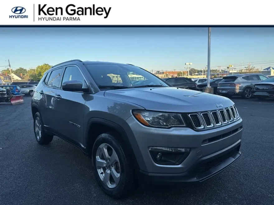 2020 Jeep Compass Latitude photo 1