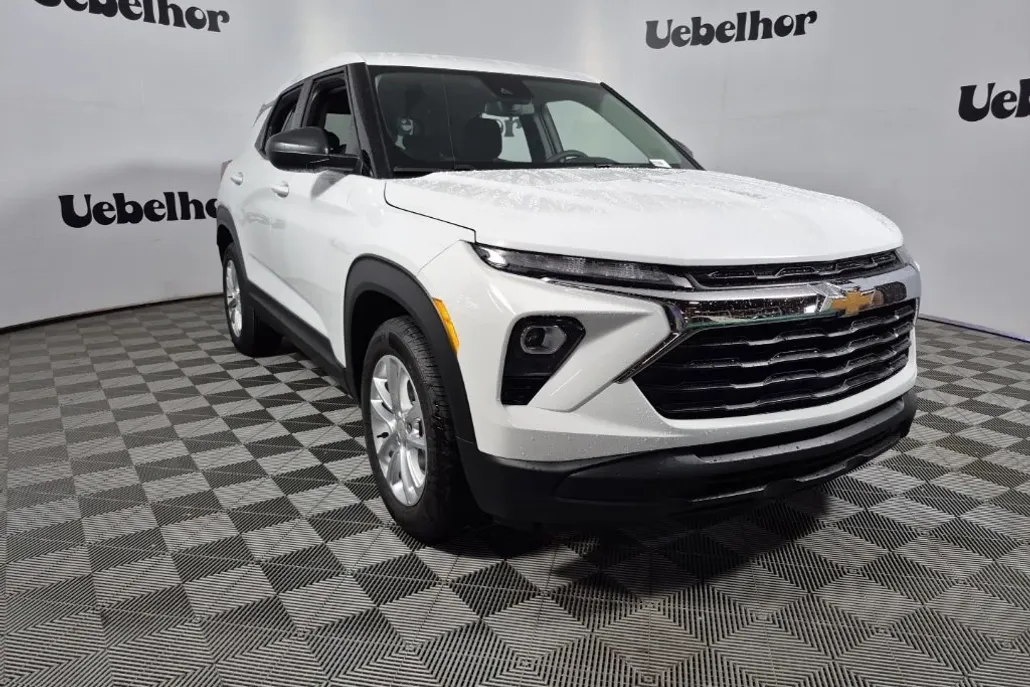 2026 Chevrolet Trailblazer LS photo 1