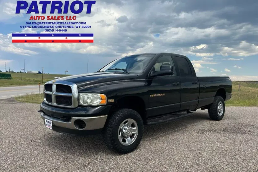 2004 Dodge Ram SLT photo 1