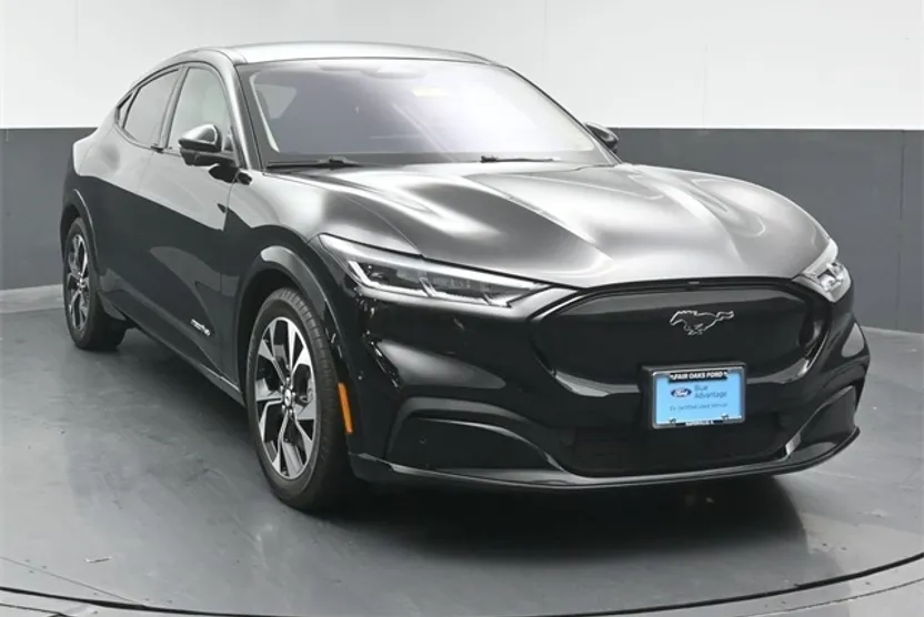 2023 Ford Mustang Premium photo 1