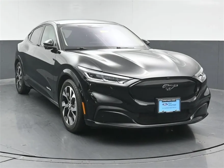 2023 Ford Mustang Premium photo 1