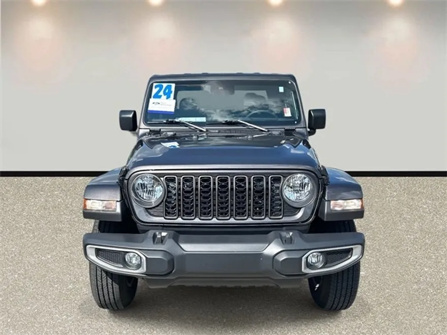 2024 Jeep Gladiator Sport photo 1