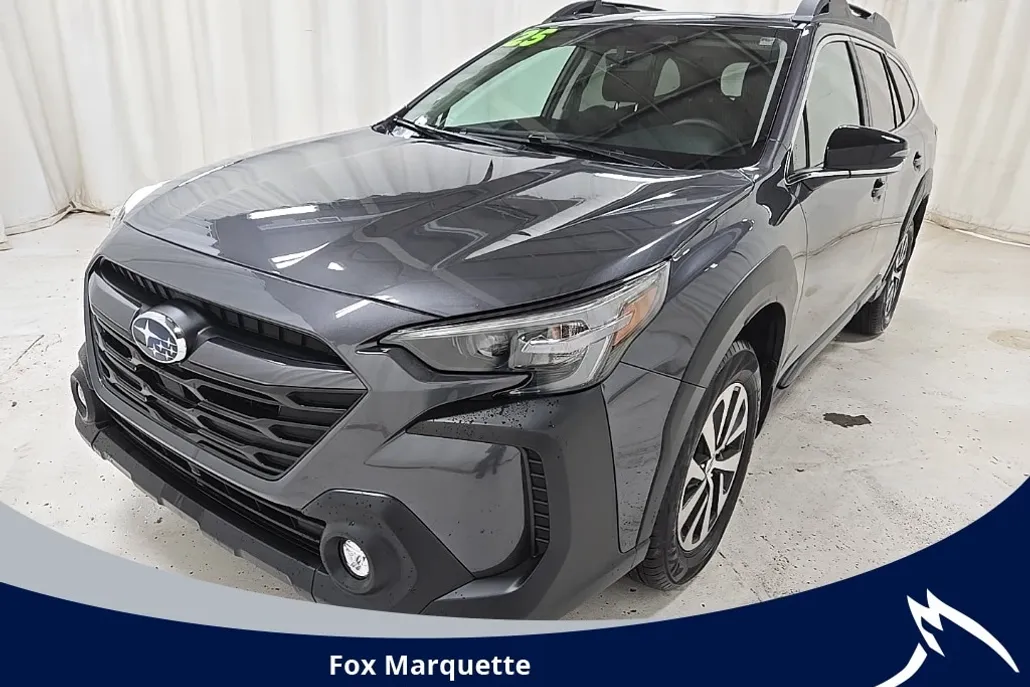 2025 Subaru Outback Premium photo 1