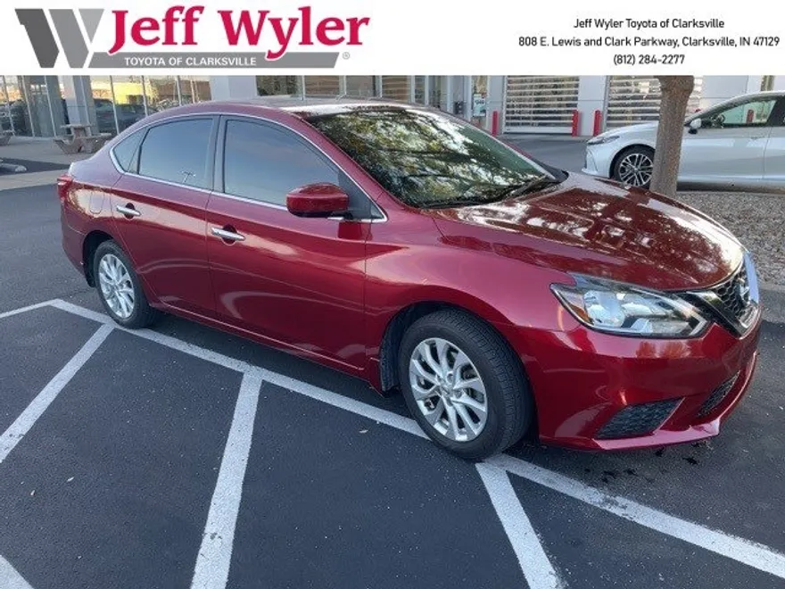 2017 Nissan Sentra SV photo 1