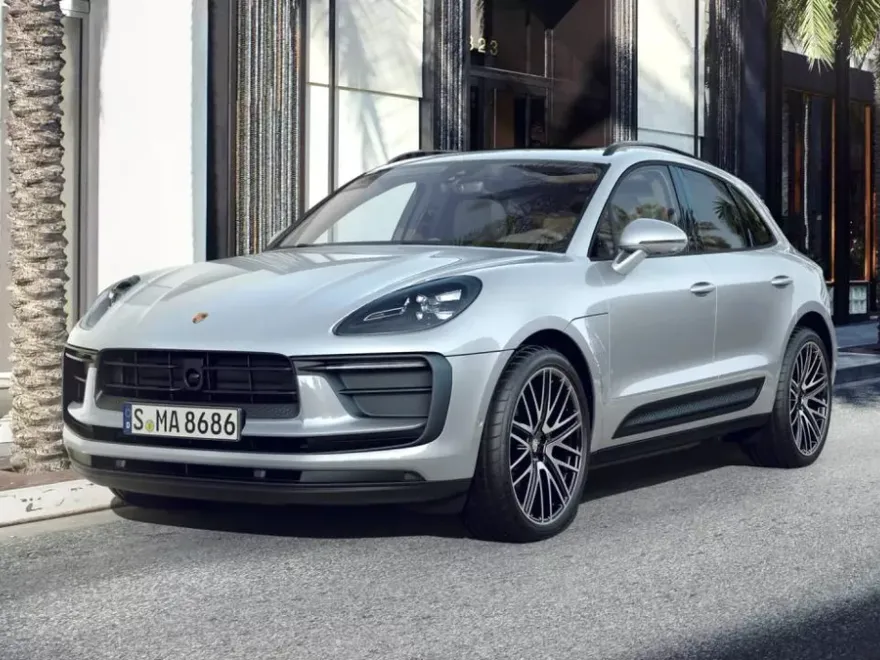 2024 Porsche Macan Base photo 1