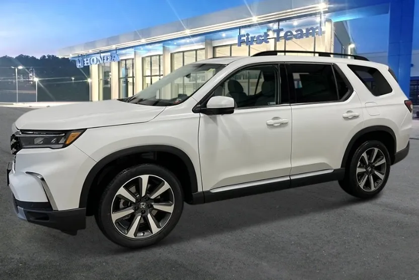 2025 Honda Pilot Elite photo 1