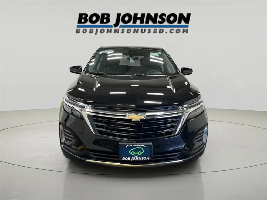 2023 Chevrolet Equinox LT photo 1